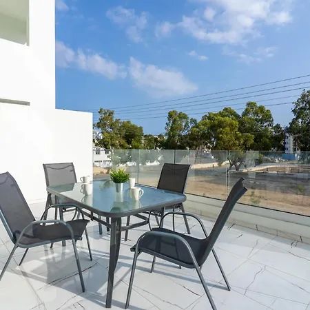 Artemis 1-bedroom In Διαμέρισμα