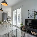 アパート Artemis 1-bedroom In ラルナカ