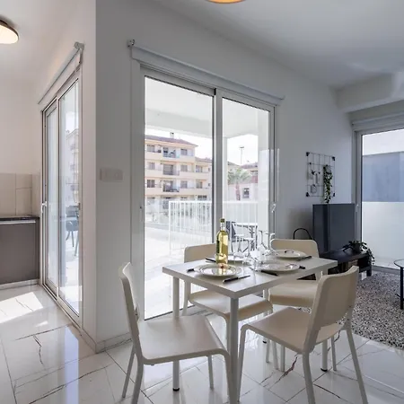 Artemis 1-bedroom In Apartment
