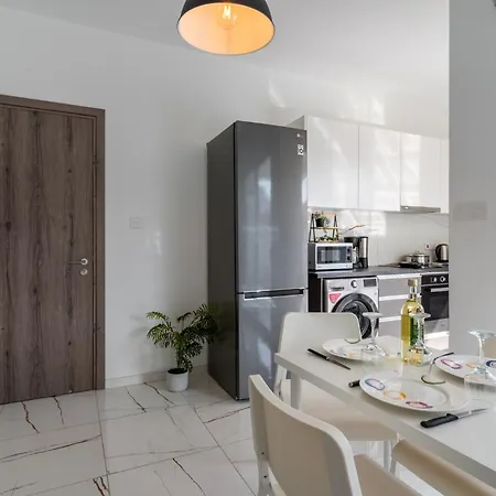 Artemis 1-bedroom In * לרנקה