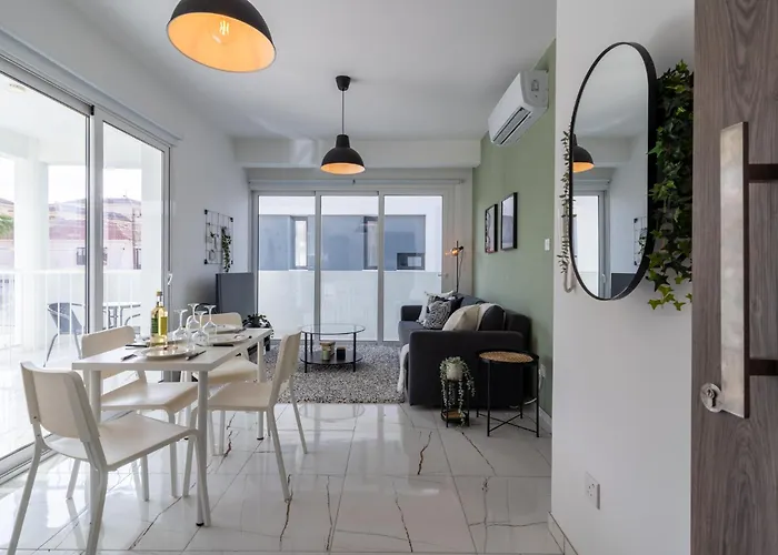 Artemis 1-bedroom In Apartment *