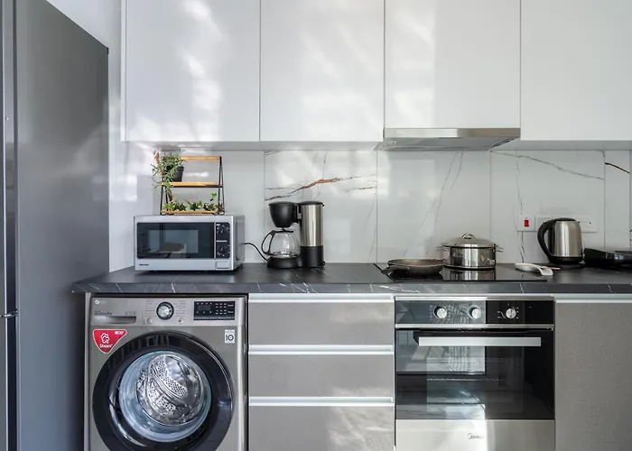 Artemis 1-bedroom In Apartment *